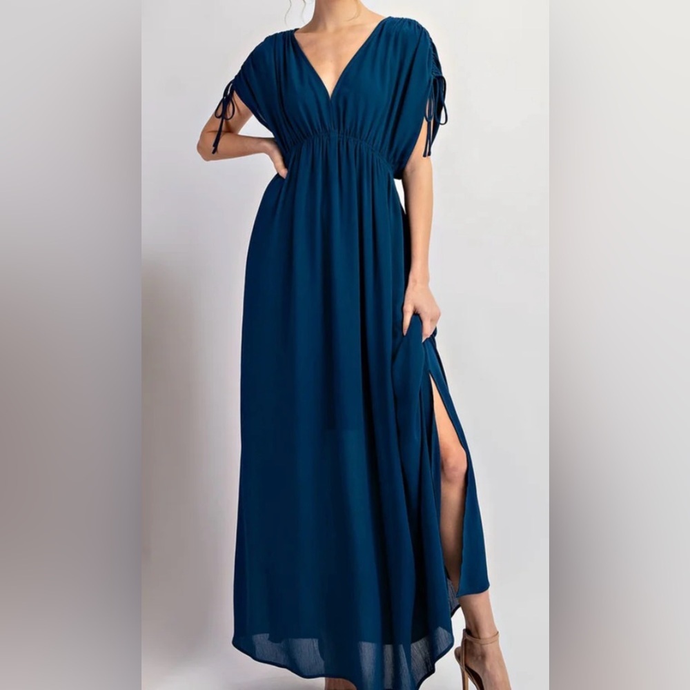 eesome Navy/Teal Blue Maxi Dress